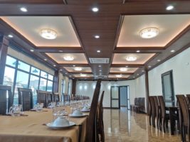 Anh 3 267x200 - A beautiful modern restaurant design with wood grain wall panels